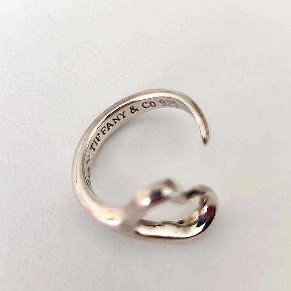 Tiffany & Co. Elsa Peretti Open Heart Ring - Picture 3 of 10